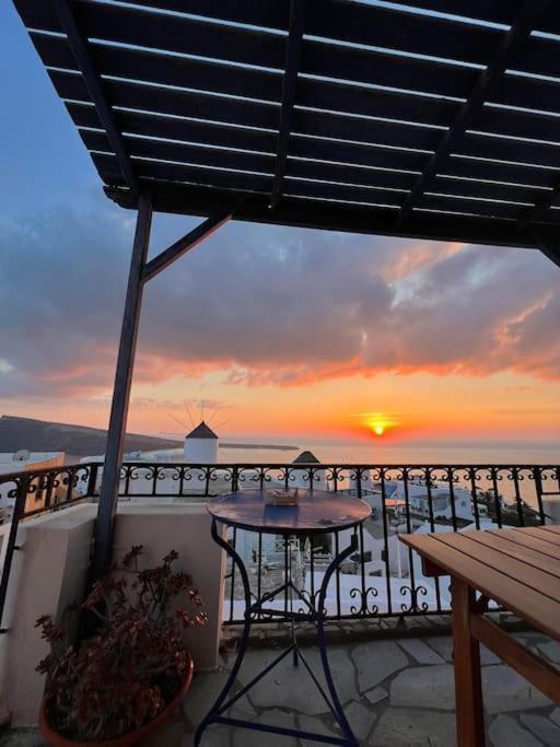 Sunset View Apartment イア エクステリア 写真
